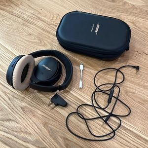 Bose QuietComfort 25 Noise Cancelling Over-Ear Headphones